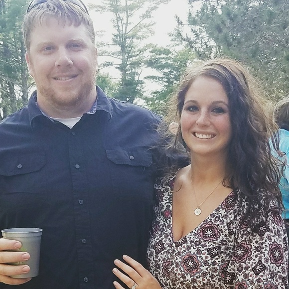 Meet your Posher, Meredith - Picture 2 of 6